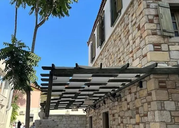 Готель Scala Чешме